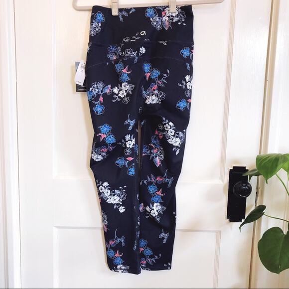 GAP Fit High-Rise Blue Floral Compression Leggings - Picture 2 of 11